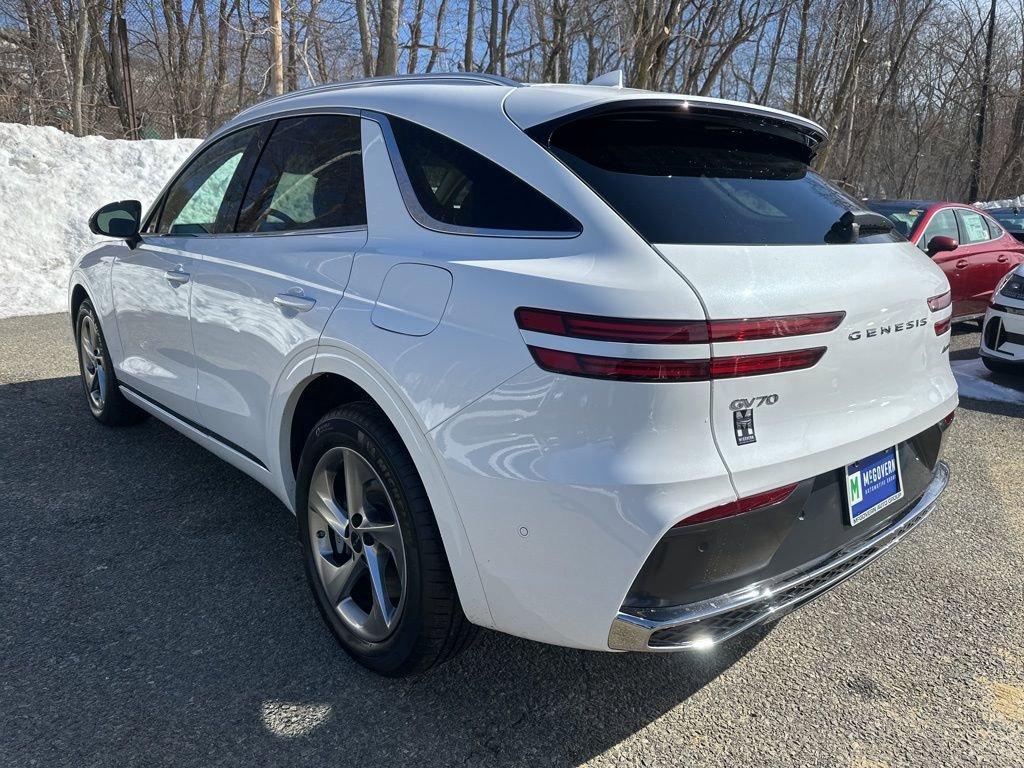 Used 2026 Genesis GV70 2.5T Advanced image 3