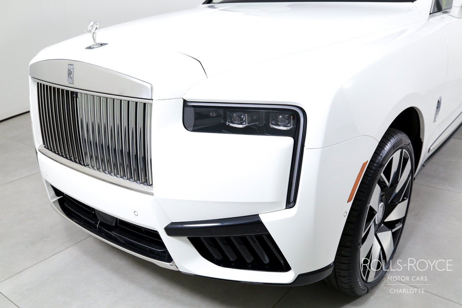 New 2026 Rolls-Royce Cullinan AWD/4WD image 44