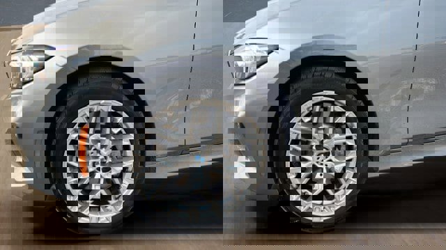 Used 2025 BMW 330i Sedan image 18