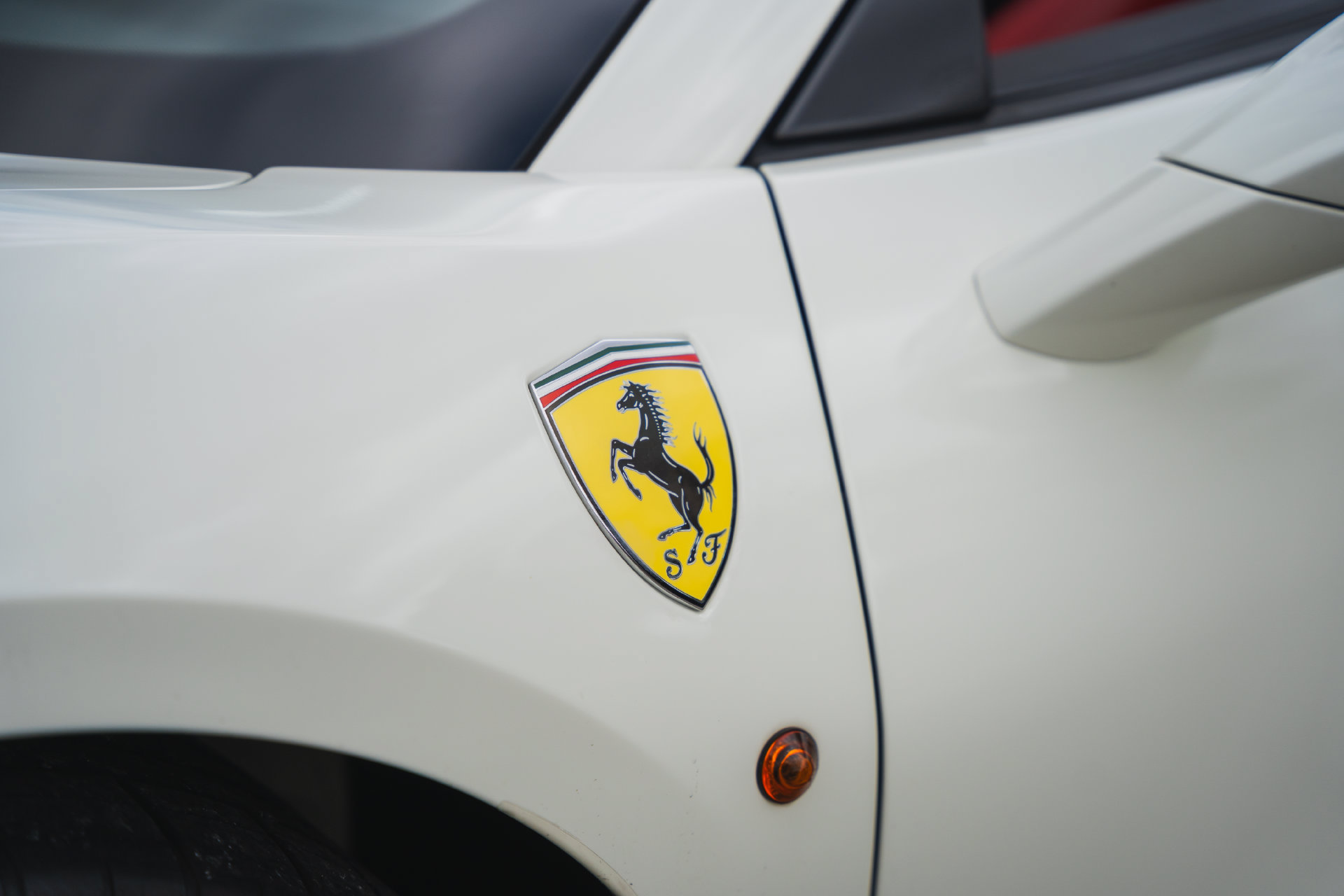 Used 2018 Ferrari 488 Spider RWD image 31