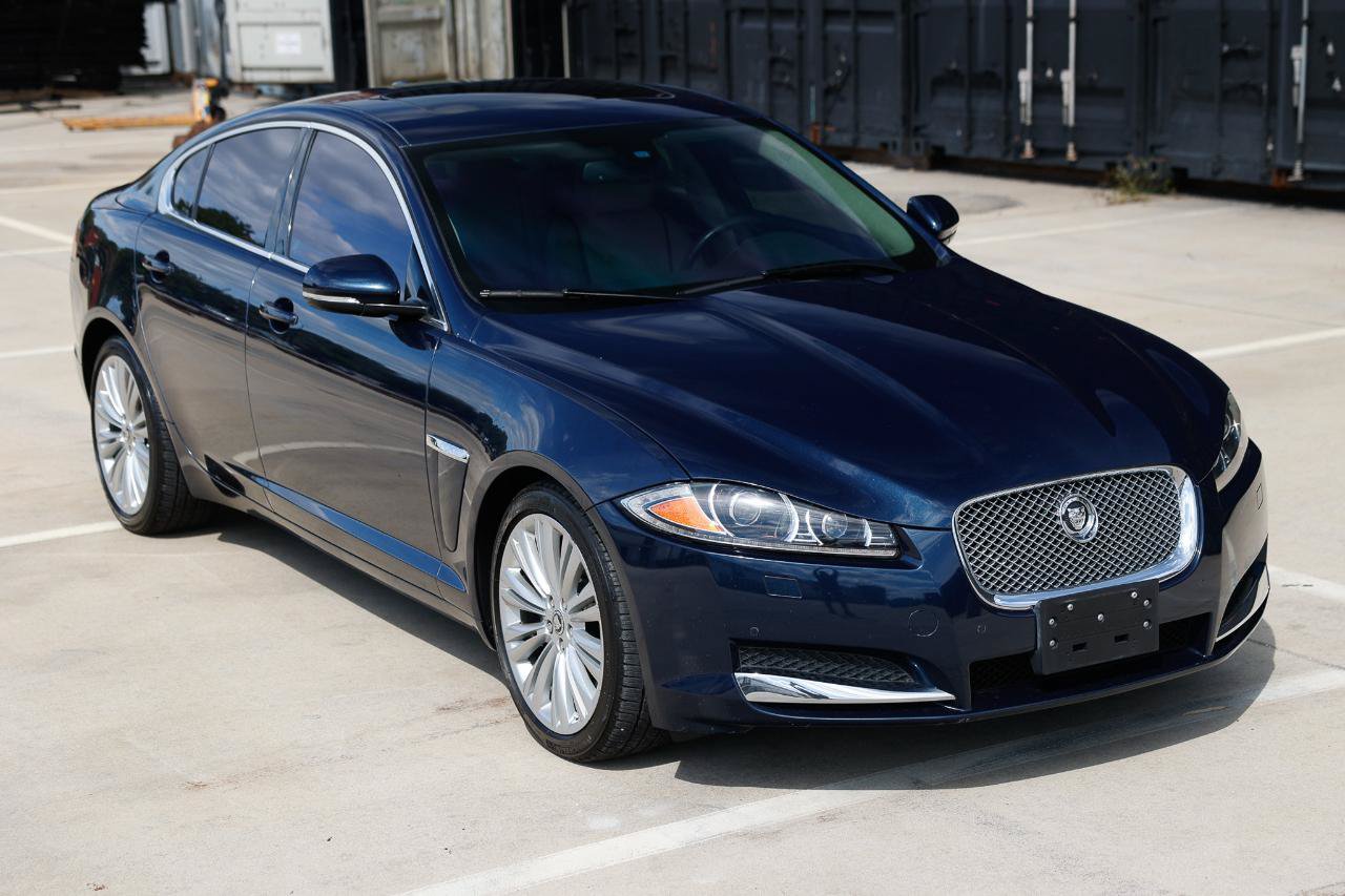 Used 2012 Jaguar XF Portfolio RWD image 15