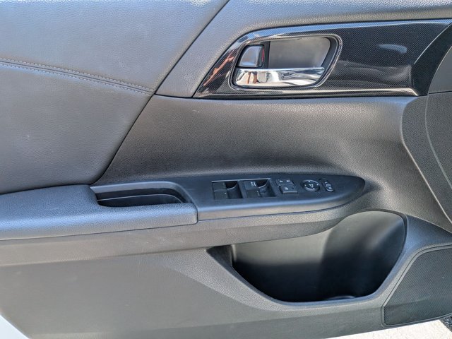 Used 2014 Honda Accord Sport image 10