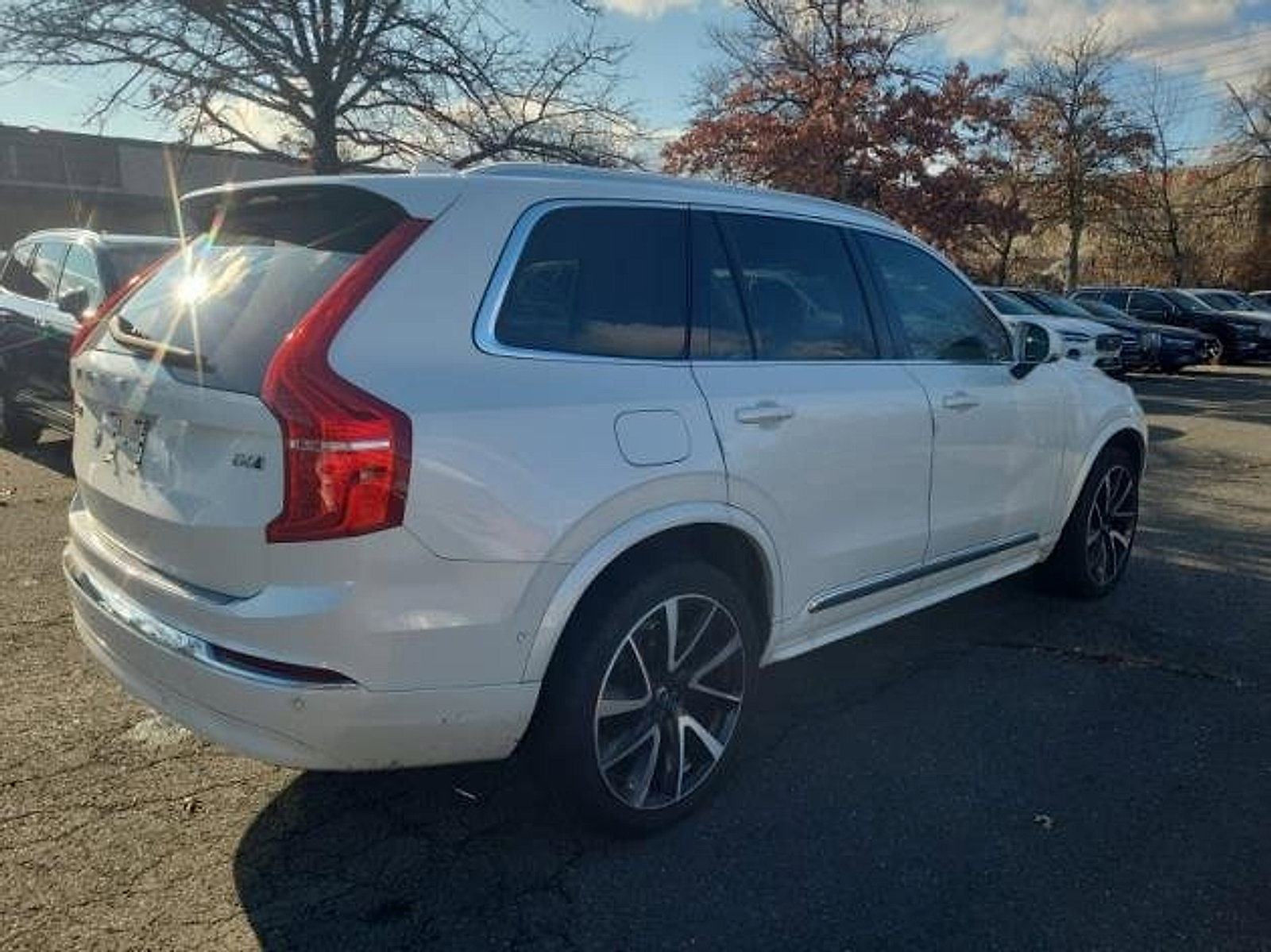 Certified 2023 Volvo XC90 B6 Plus w/ Protection Package Premier image 7