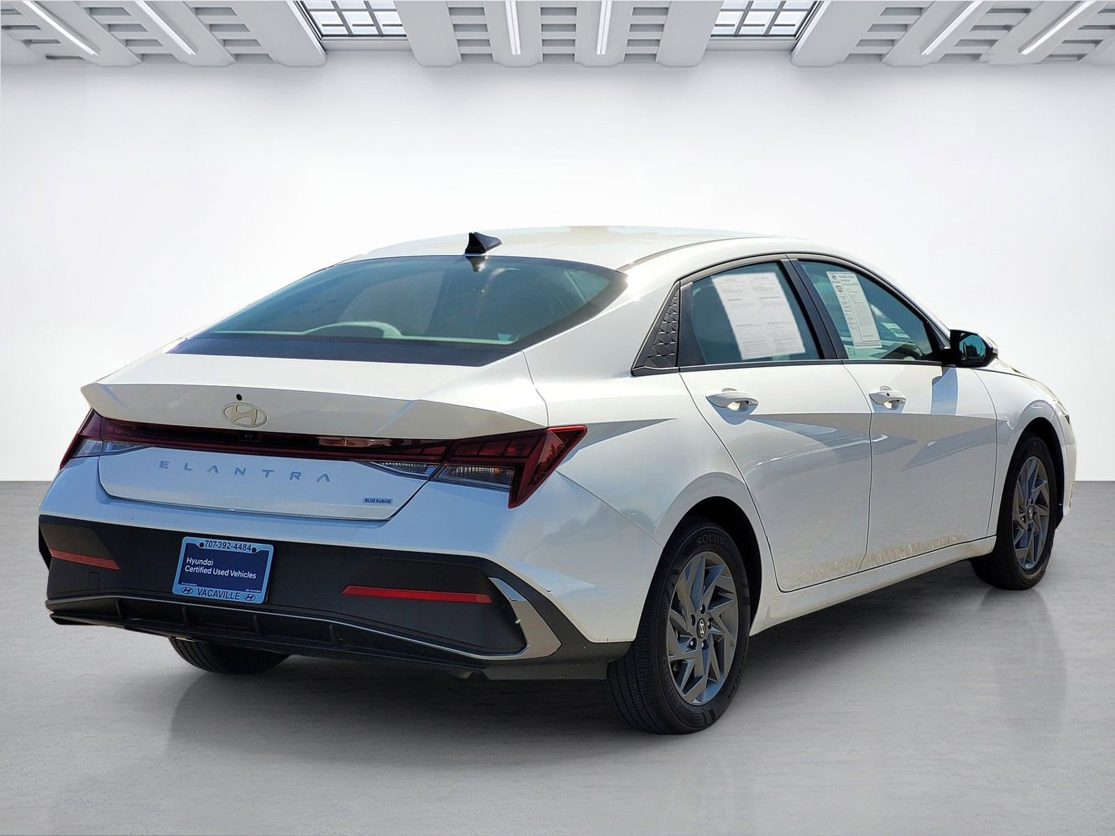 Used 2025 Hyundai Elantra Blue image 11