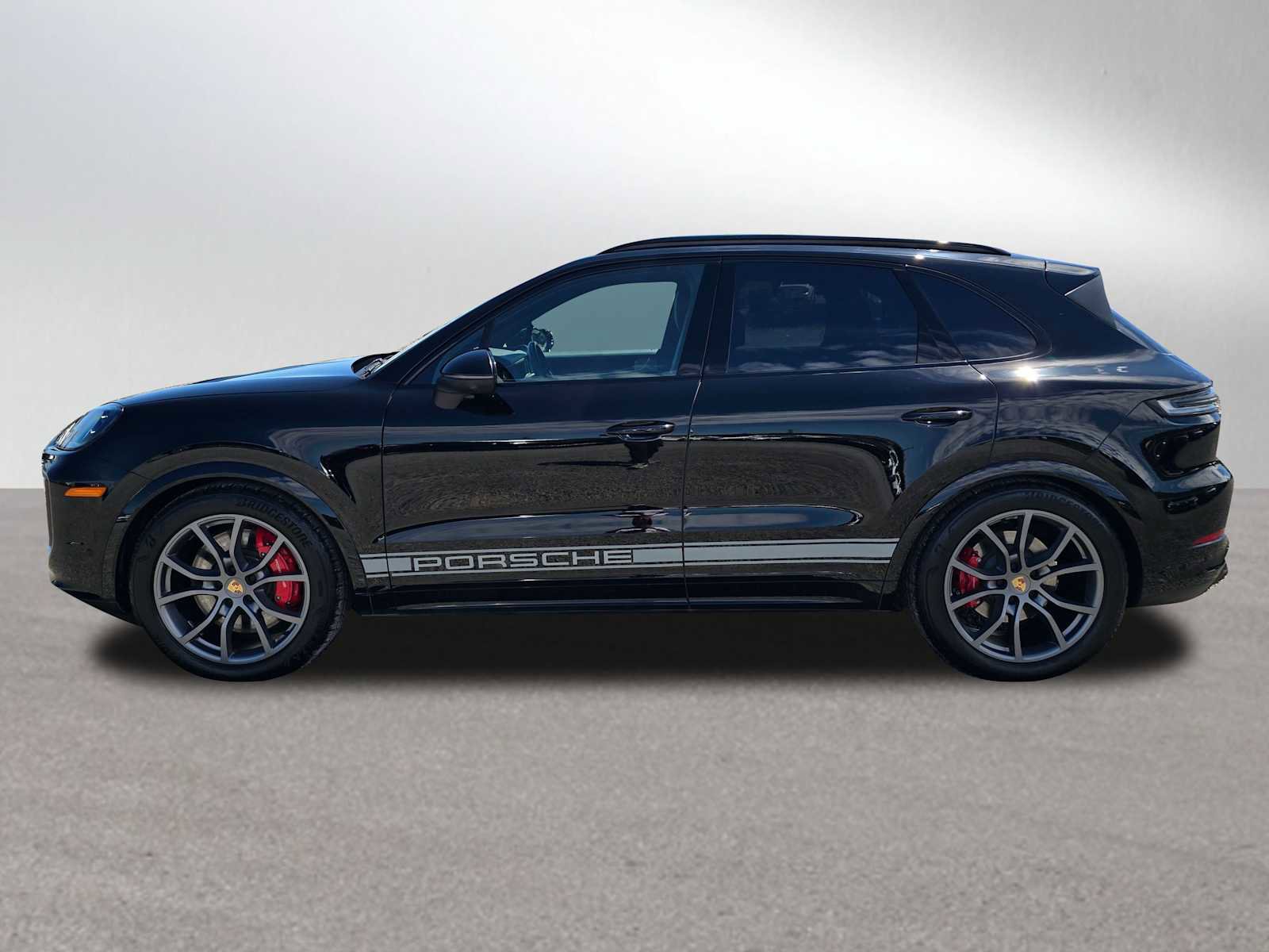 Used 2024 Porsche Cayenne S AWD/4WD image 6