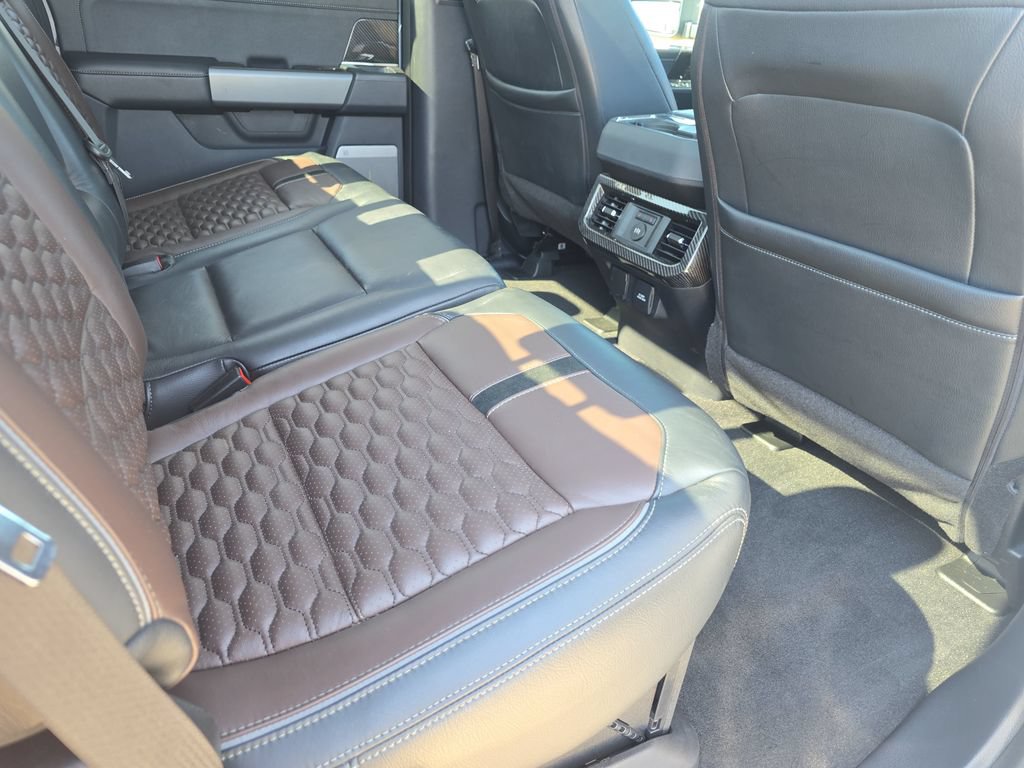 Used 2024 Ford F250 Lariat w/ Lariat Ultimate Package AWD/4WD image 11
