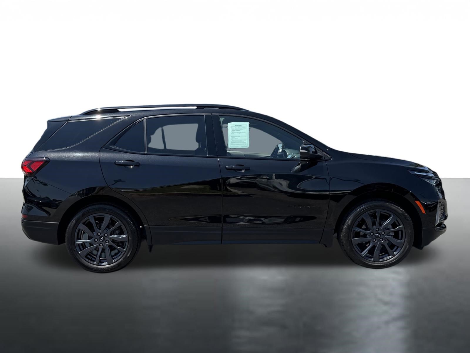 Used 2024 Chevrolet Equinox RS FWD image 9