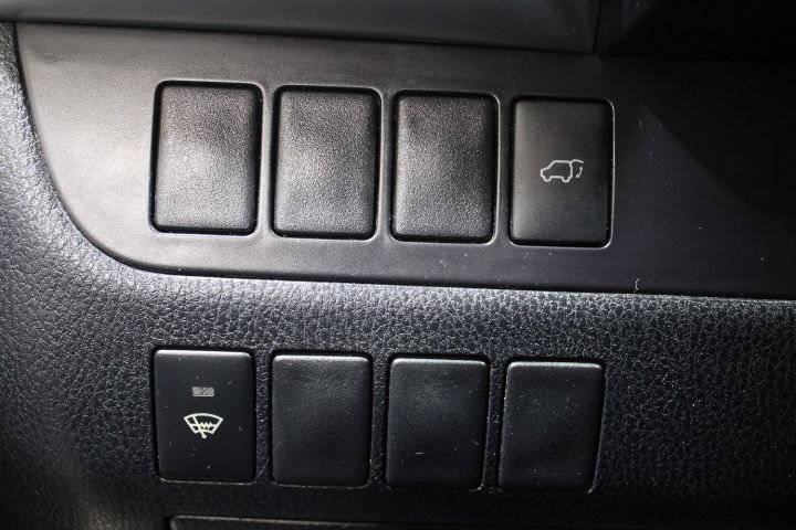 Used 2015 Toyota Highlander XLE image 41