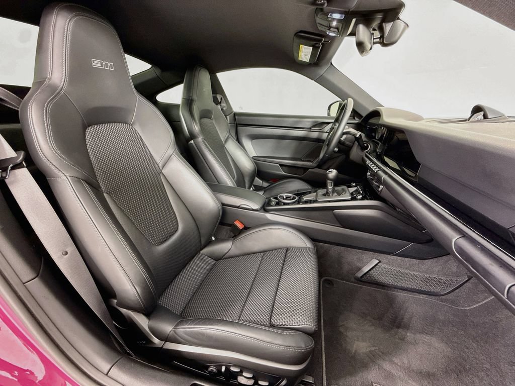 Certified 2023 Porsche 911 Carrera T RWD image 27