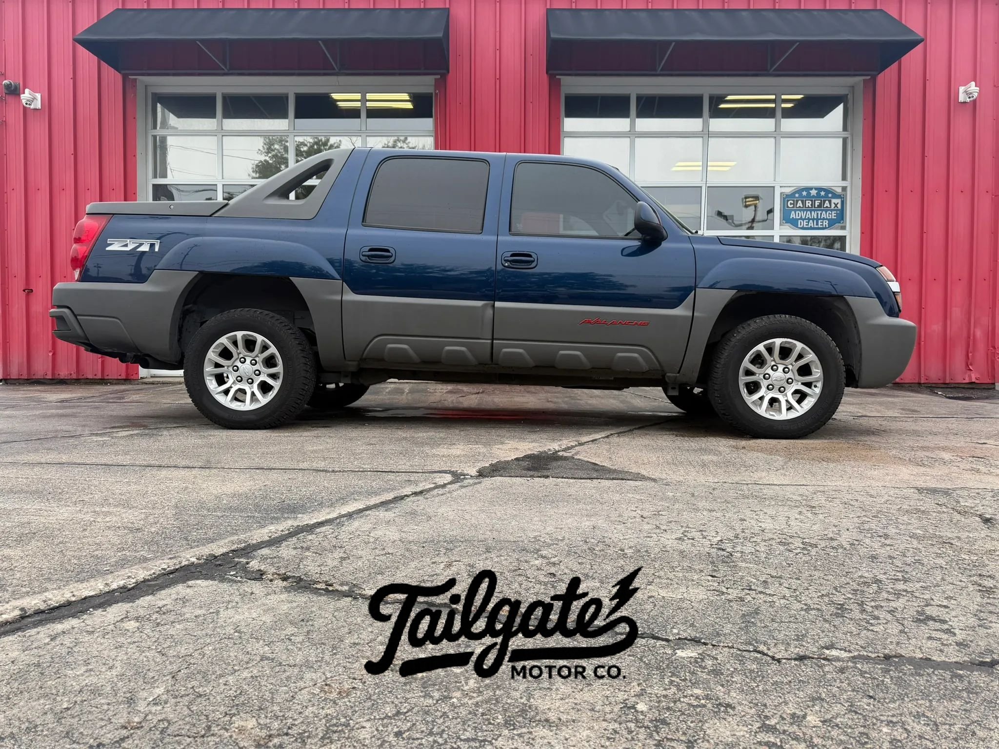 Used 2002 Chevrolet Avalanche 4x4 w/ Off-Road Suspension Pkg