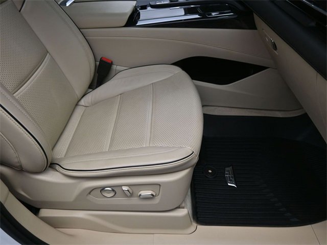 Used 2023 Cadillac Escalade Premium Luxury image 29