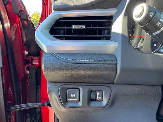 Used 2021 GMC Acadia SLE w/ Driver Convenience Package image 18