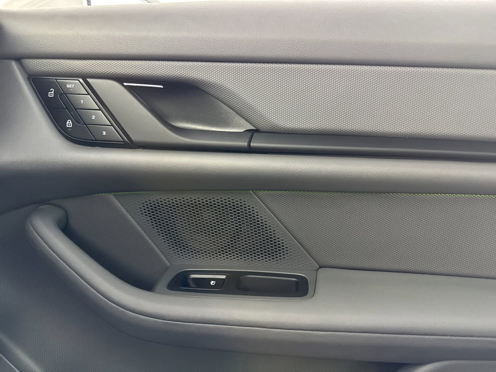 Certified 2024 Porsche Taycan 4S AWD/4WD image 19