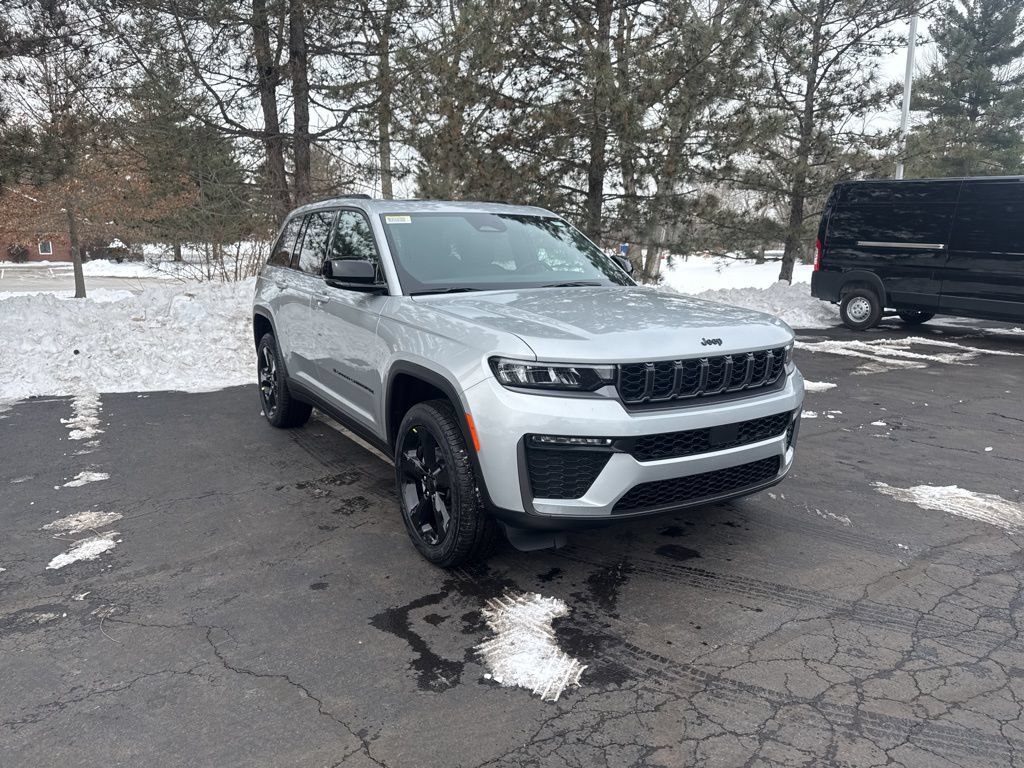 New 2026 Jeep Grand Cherokee Limited w/ Limited Altitude Package AWD/4WD image 10