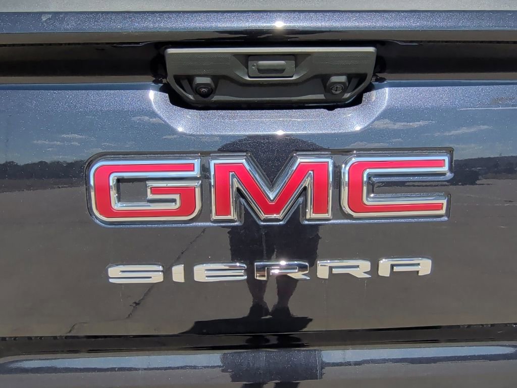New 2025 GMC Sierra 1500 Elevation image 39