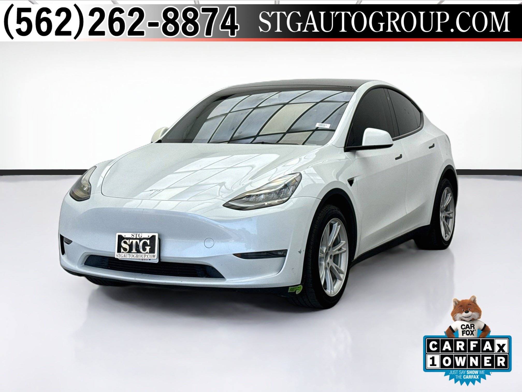 Used 2023 Tesla Model Y Long Range AWD/4WD image 1