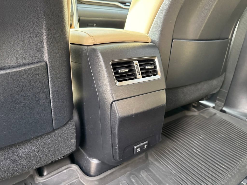 Used 2022 Lexus RX 350L Premium w/ Premium Package image 26
