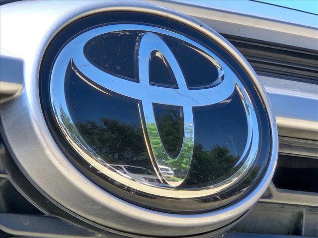 Used 2022 Toyota RAV4 XLE Premium FWD image 16
