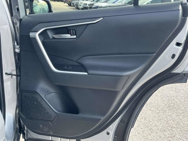 Used 2022 Toyota RAV4 XLE FWD image 22