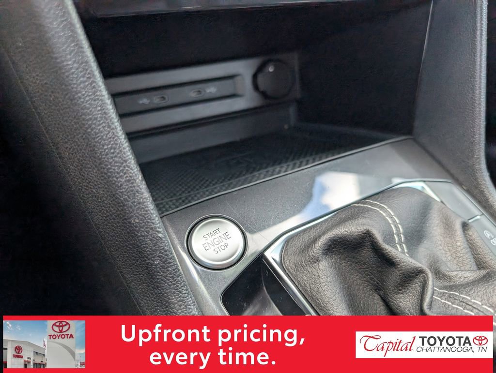 Used 2022 Volkswagen Tiguan SE FWD image 23