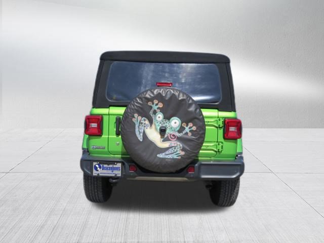 Used 2019 Jeep Wrangler Unlimited Sahara w/ Safety Group image 4