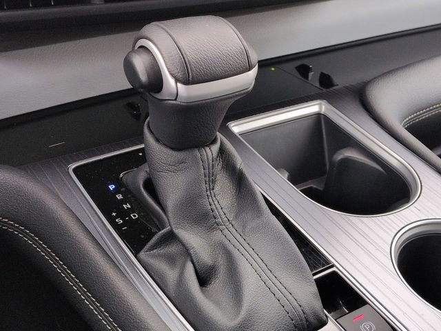 Certified 2025 Toyota Sienna XLE FWD image 25
