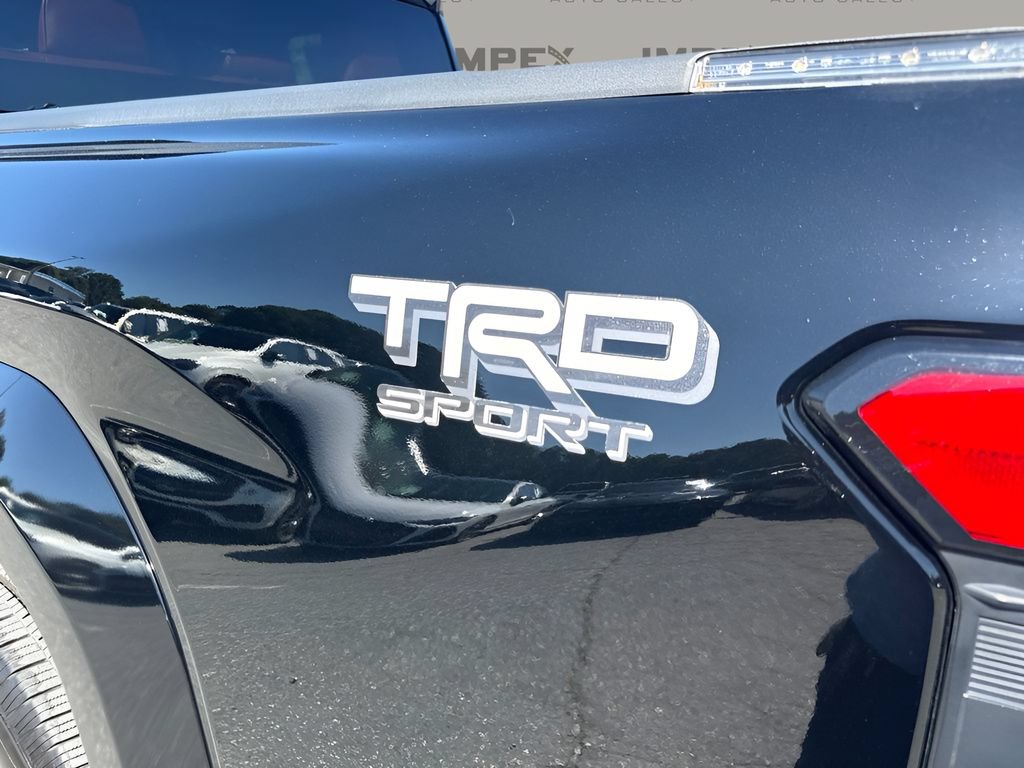 Used 2024 Toyota Tacoma TRD Sport AWD/4WD image 28