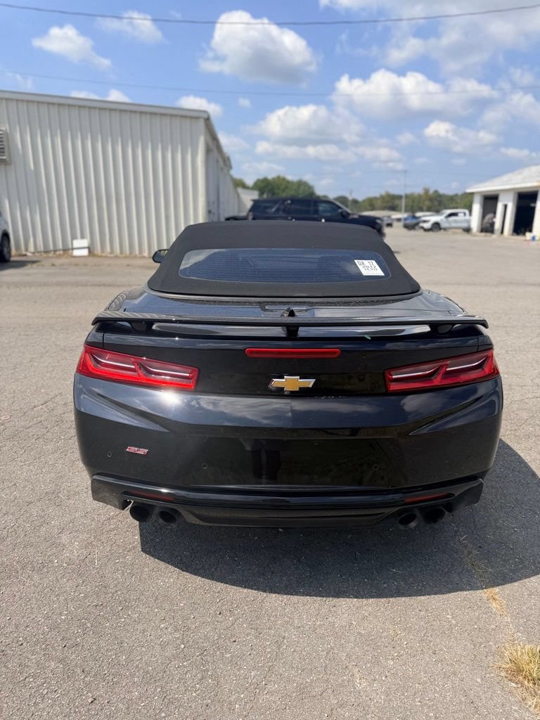 Used 2017 Chevrolet Camaro SS RWD image 4