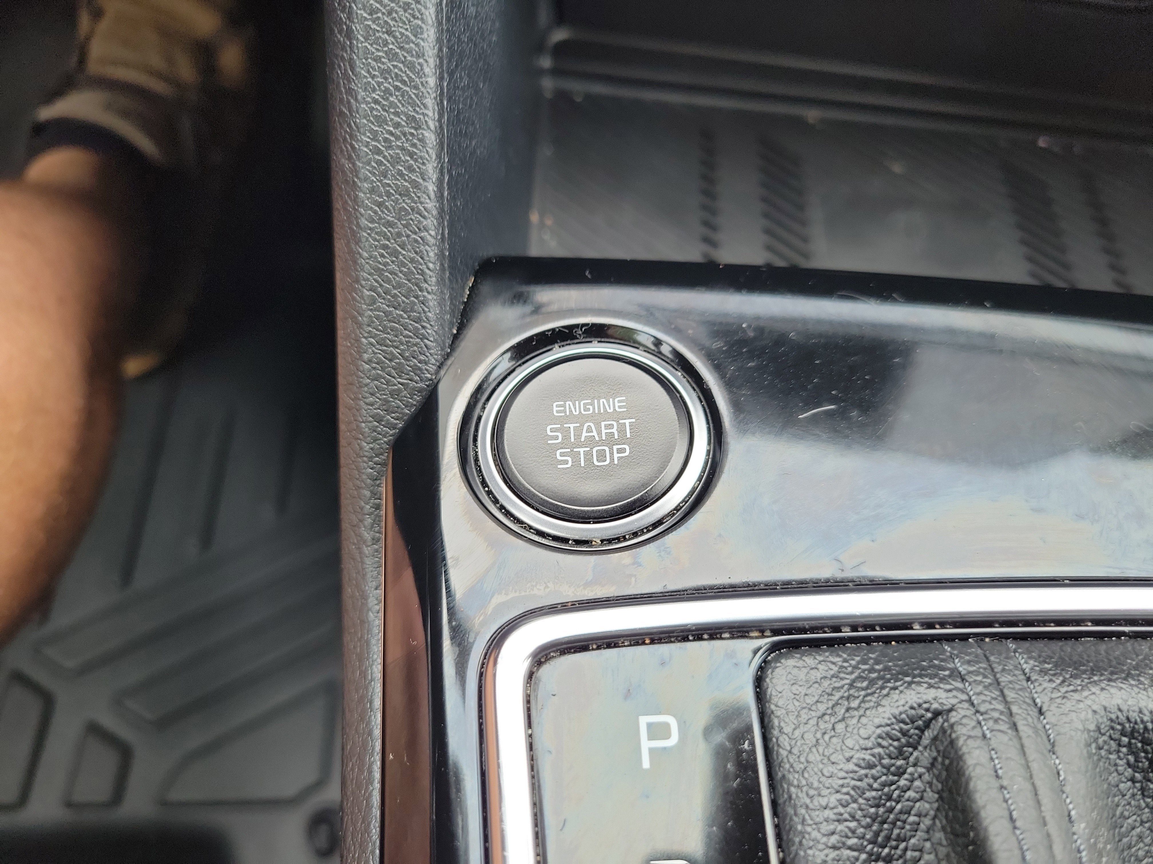 Certified 2024 Kia Sportage EX image 32