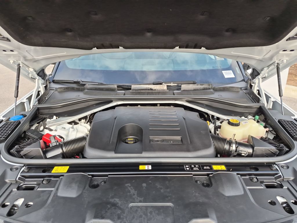 Used 2024 Land Rover Range Rover Long Wheelbase SE AWD/4WD image 17