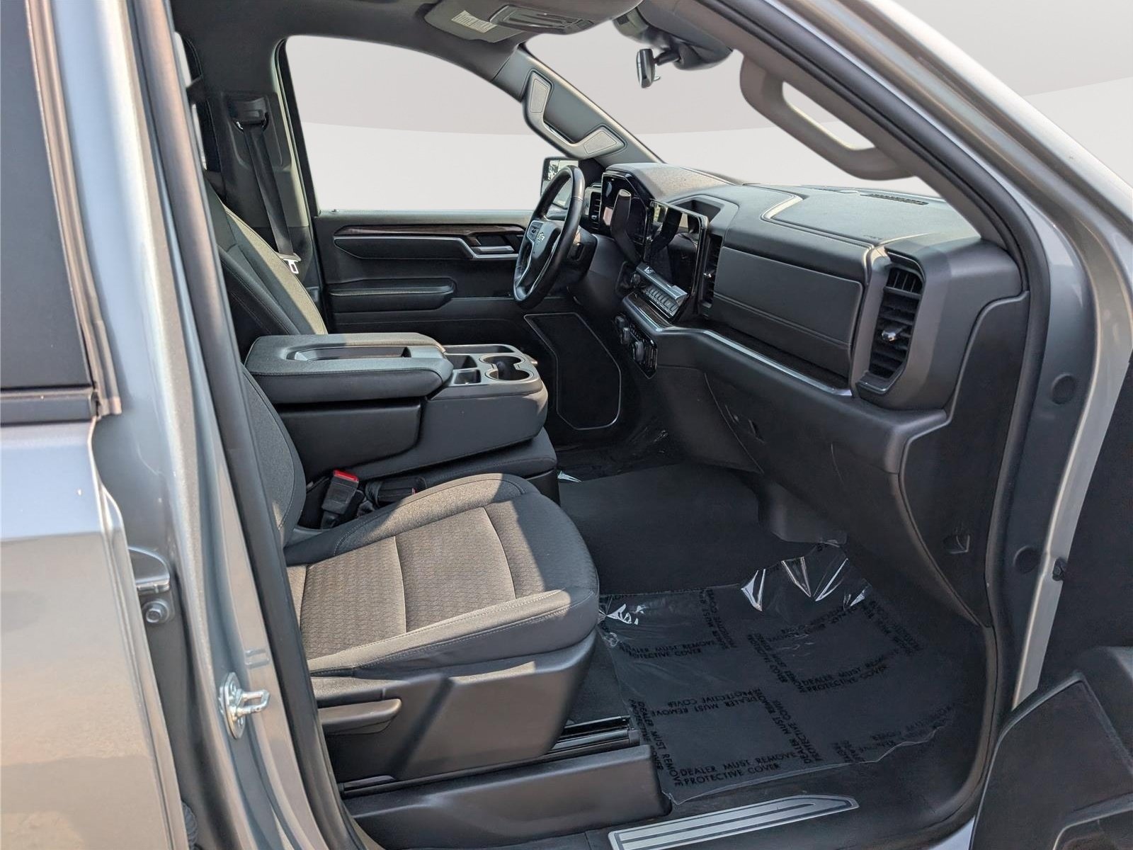 Used 2025 Chevrolet Silverado 1500 LT RWD image 10
