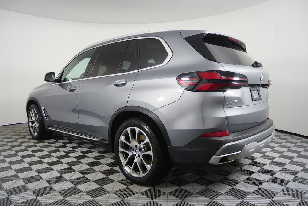 Used 2025 BMW X5 xDrive40i image 5