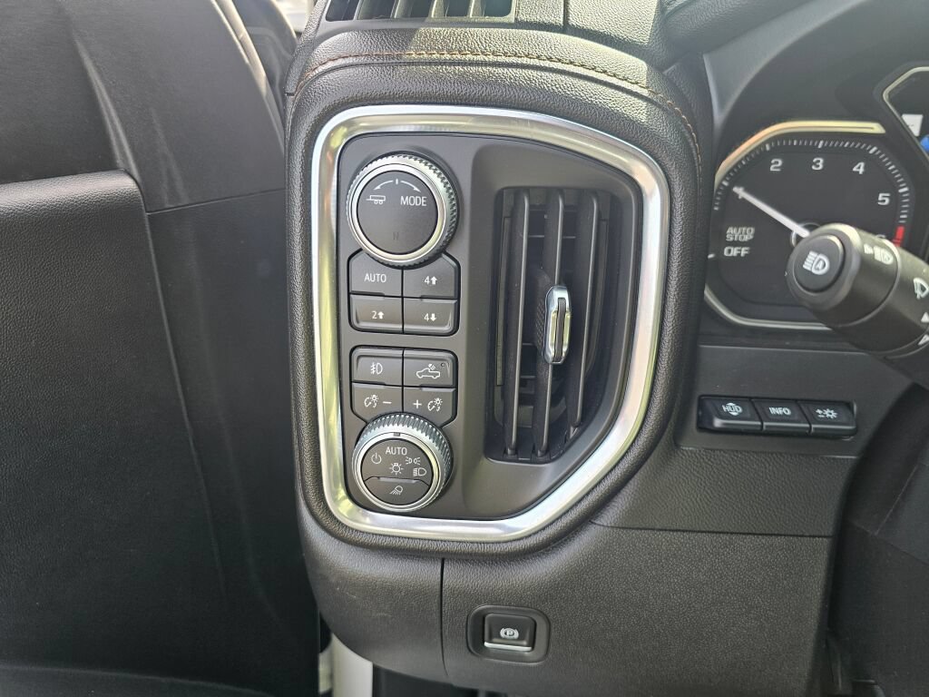 Used 2020 GMC Sierra 1500 AT4 w/ AT4 Premium Package AWD/4WD image 20