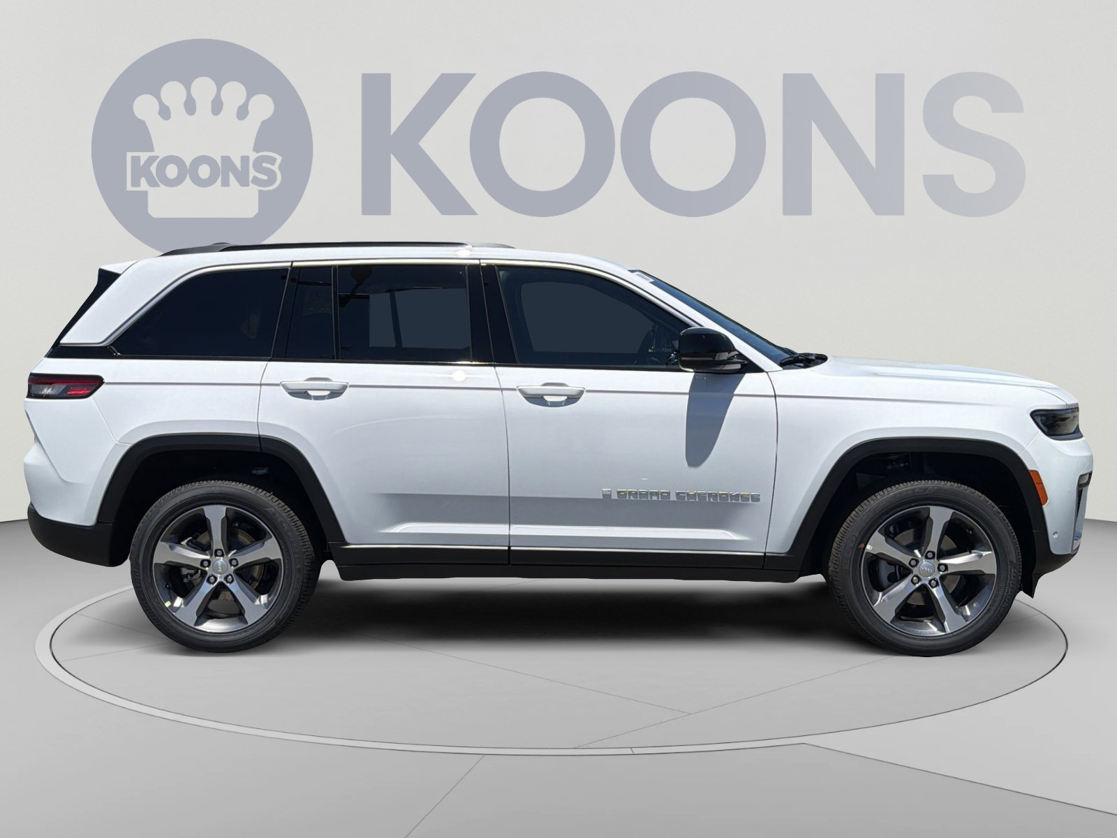 New 2026 Jeep Grand Cherokee Limited w/ Luxury Tech Group II AWD/4WD image 8