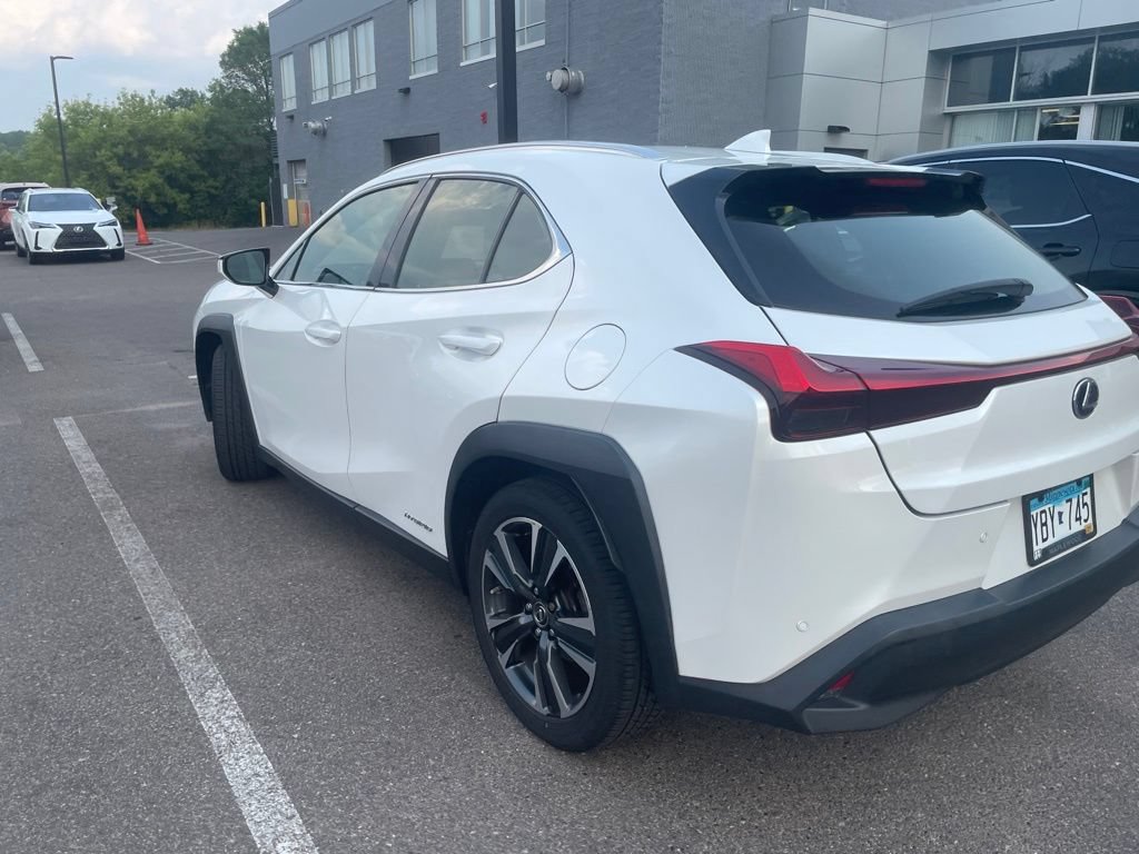 Used 2019 Lexus UX 250h w/ Premium Package AWD/4WD image 21