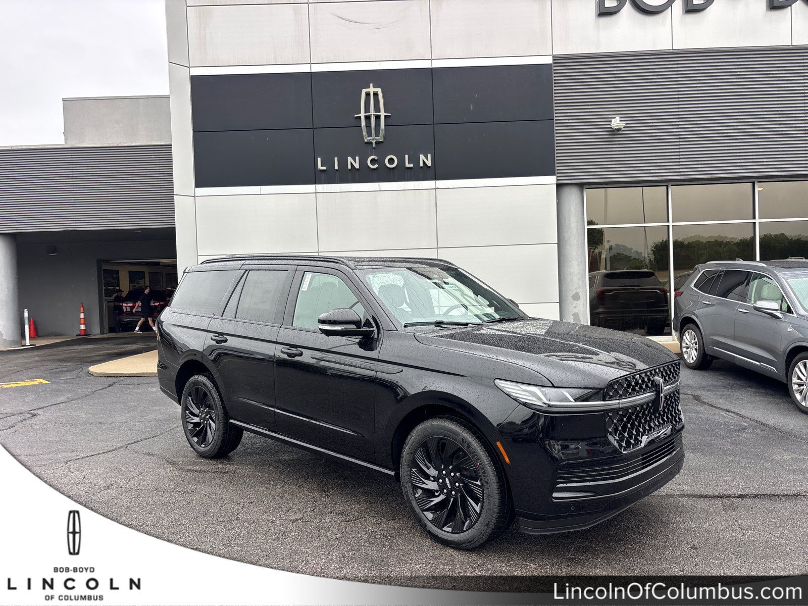 New 2026 Lincoln Navigator Reserve w/ Jet Appearance Package AWD/4WD video 1