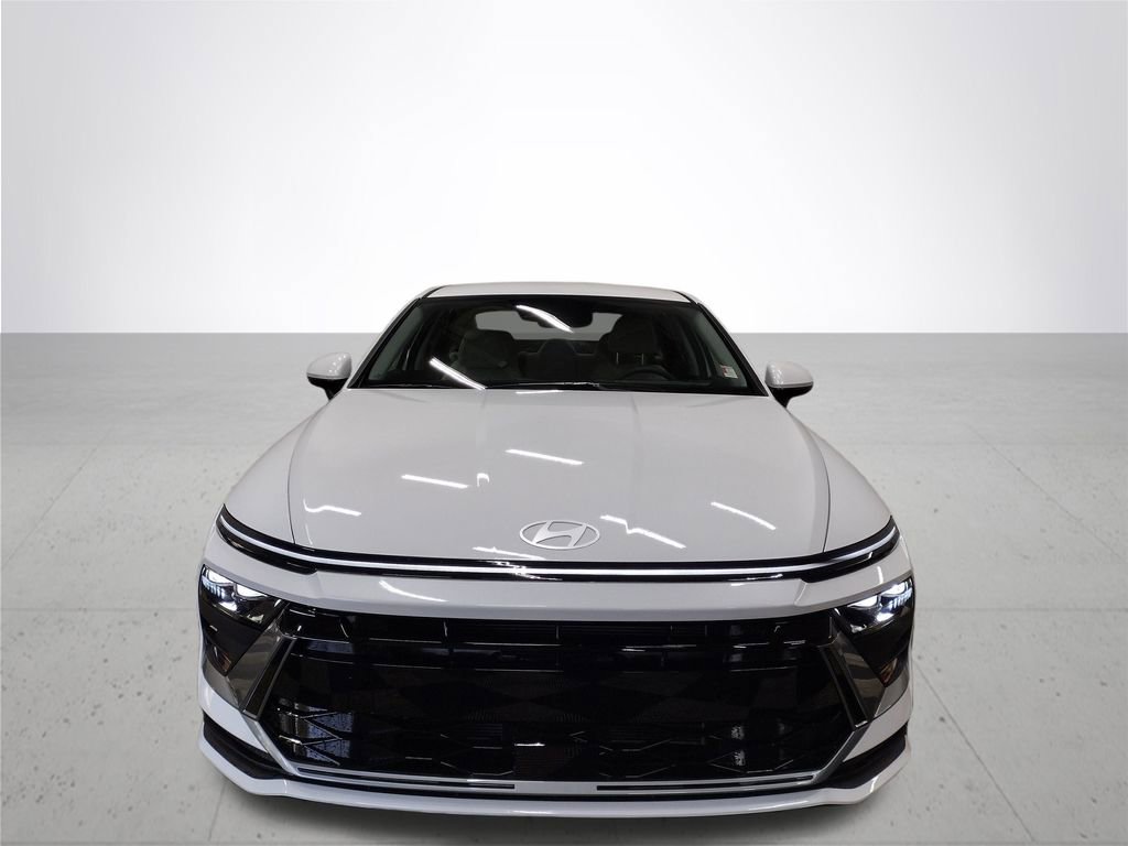 New 2026 Hyundai Sonata SE FWD image 3