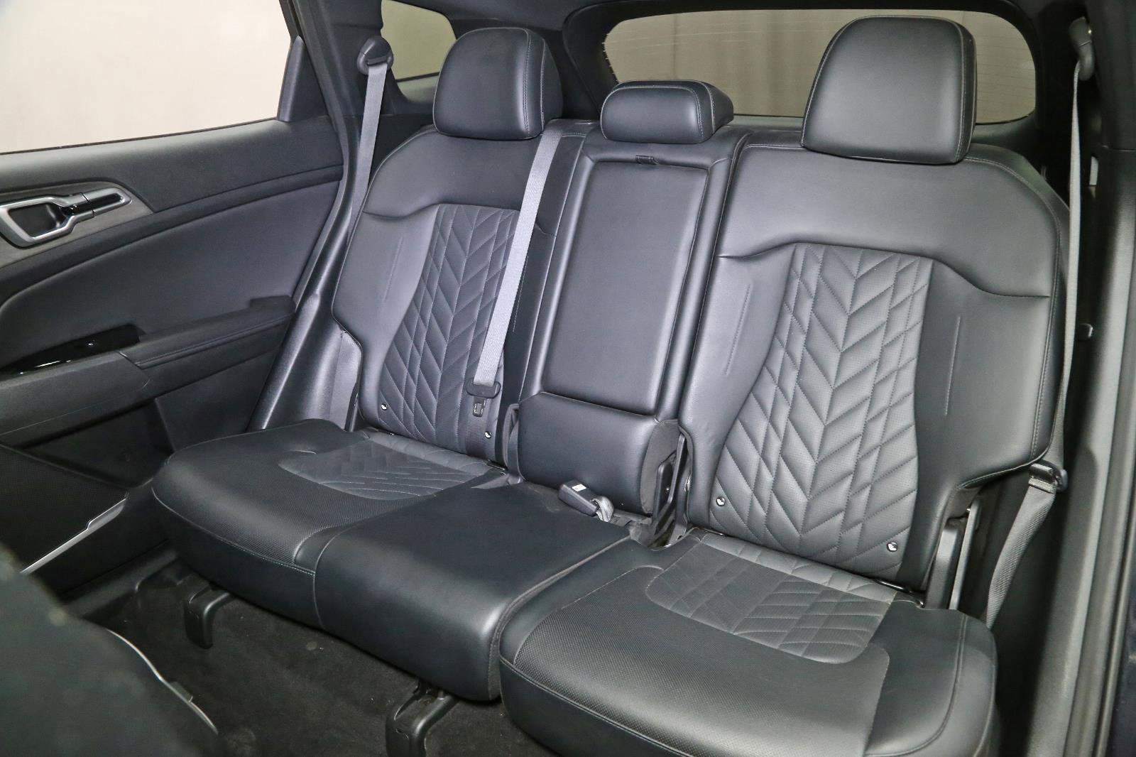 Used 2023 Kia Sportage X-Line w/ X-Line Premium Package image 13