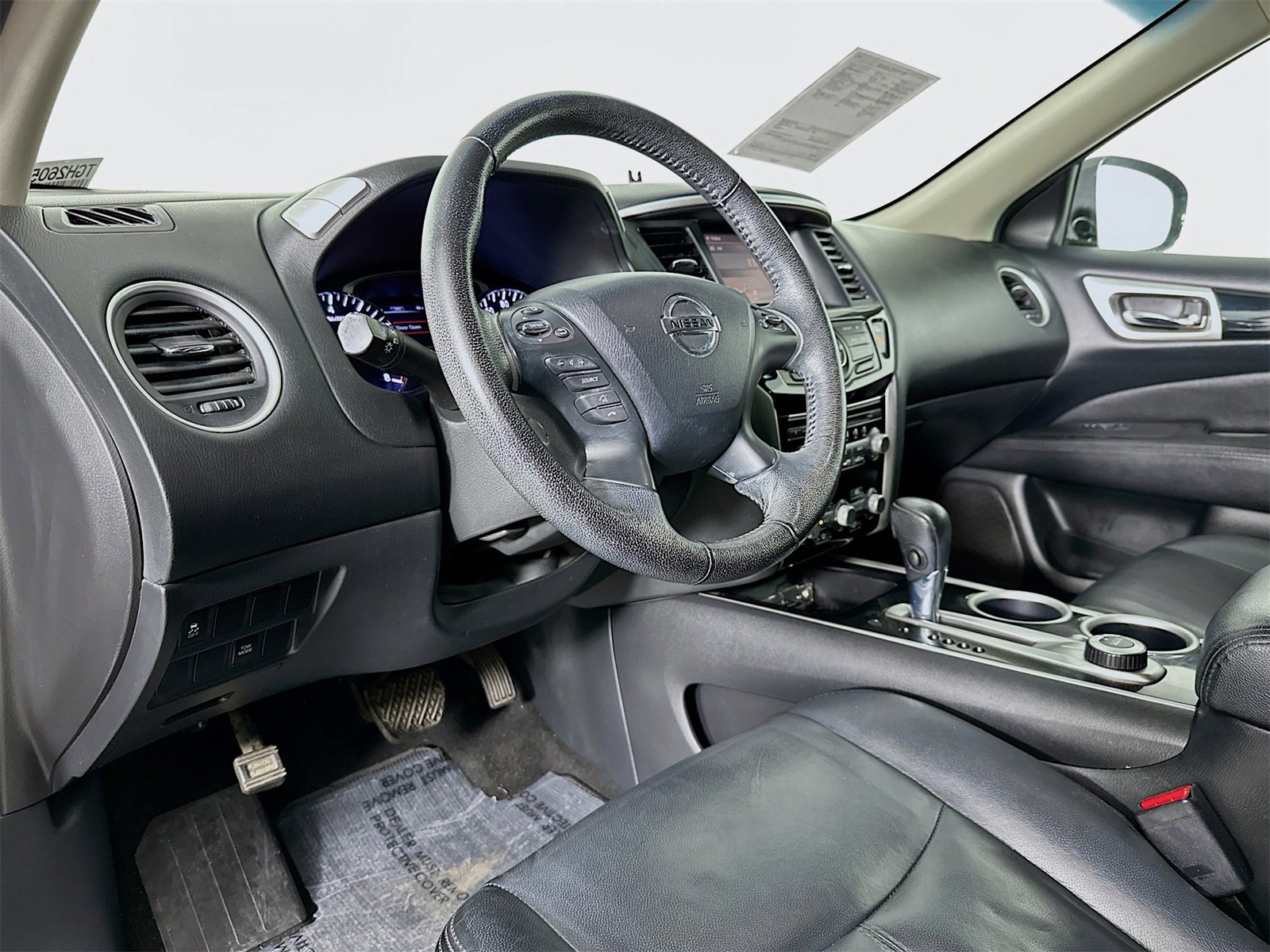 Used 2013 Nissan Pathfinder SV image 10