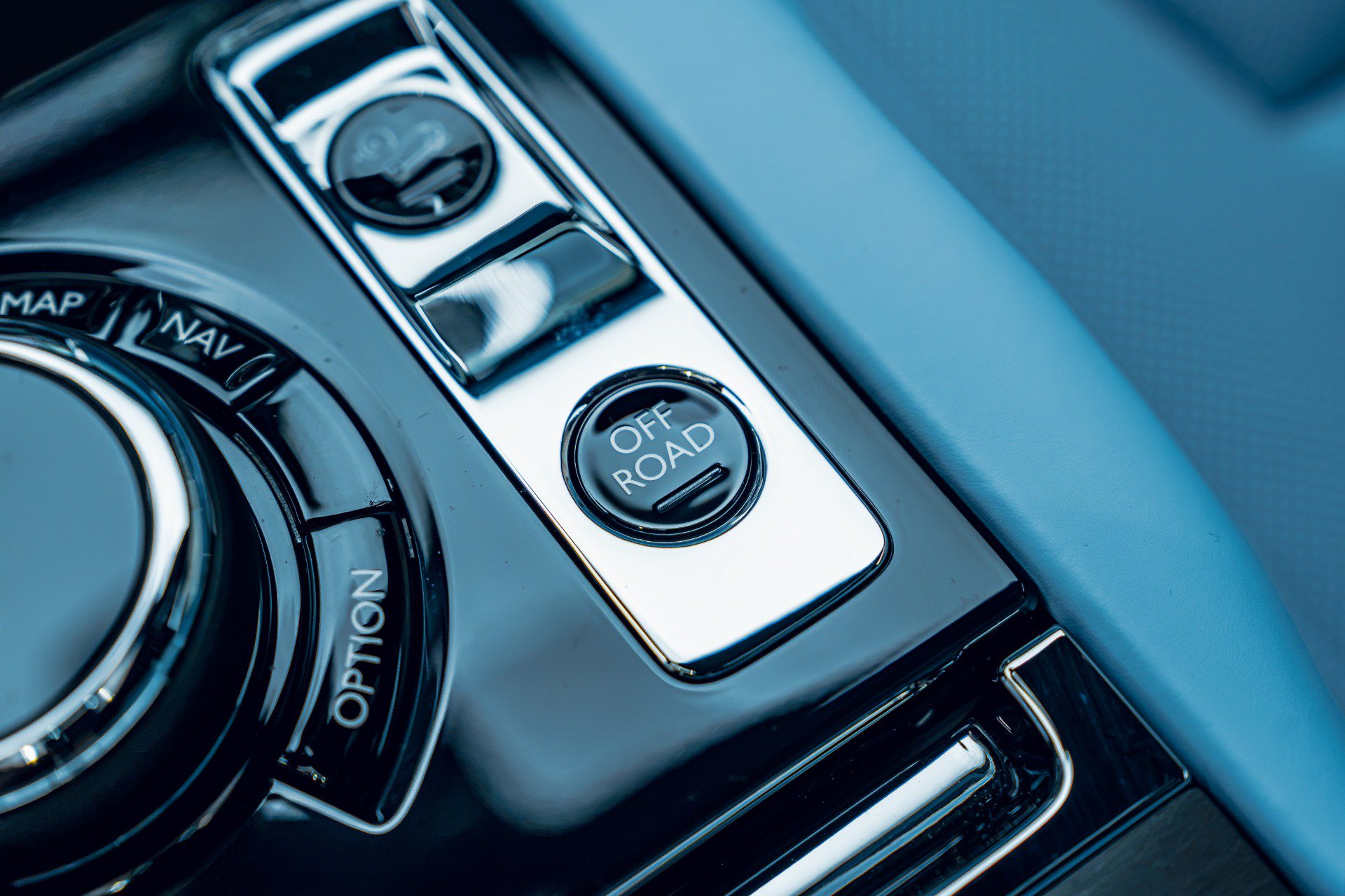 Used 2026 Rolls-Royce Cullinan AWD/4WD image 45