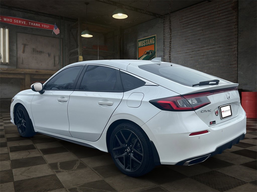 Used 2022 Honda Civic Sport Touring image 4