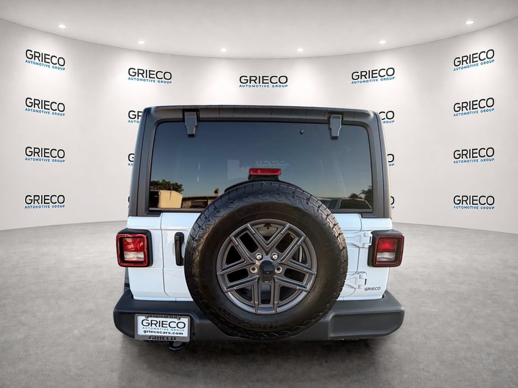Used 2025 Jeep Wrangler Unlimited Sport AWD/4WD image 6
