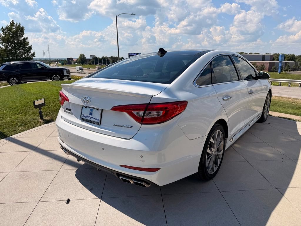 Used 2017 Hyundai Sonata Limited 2.0T FWD image 9