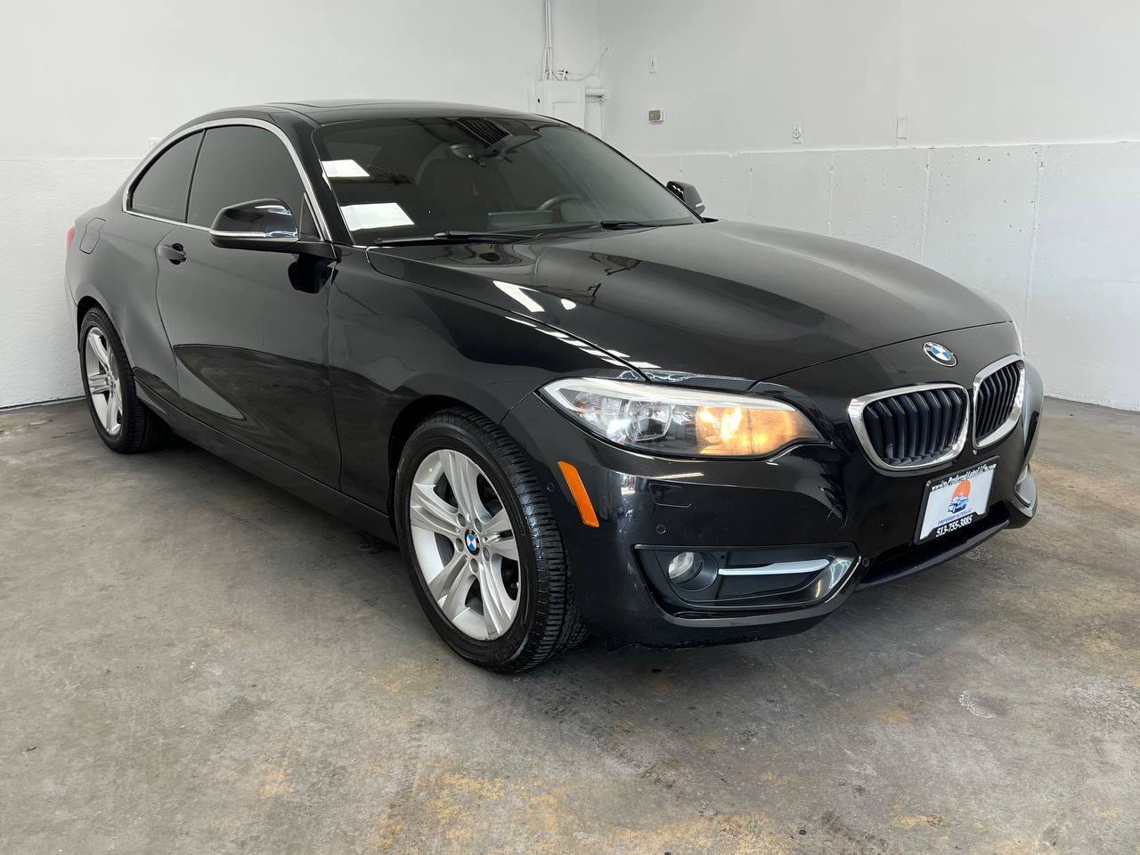 Used 2017 BMW 230i Coupe RWD image 3