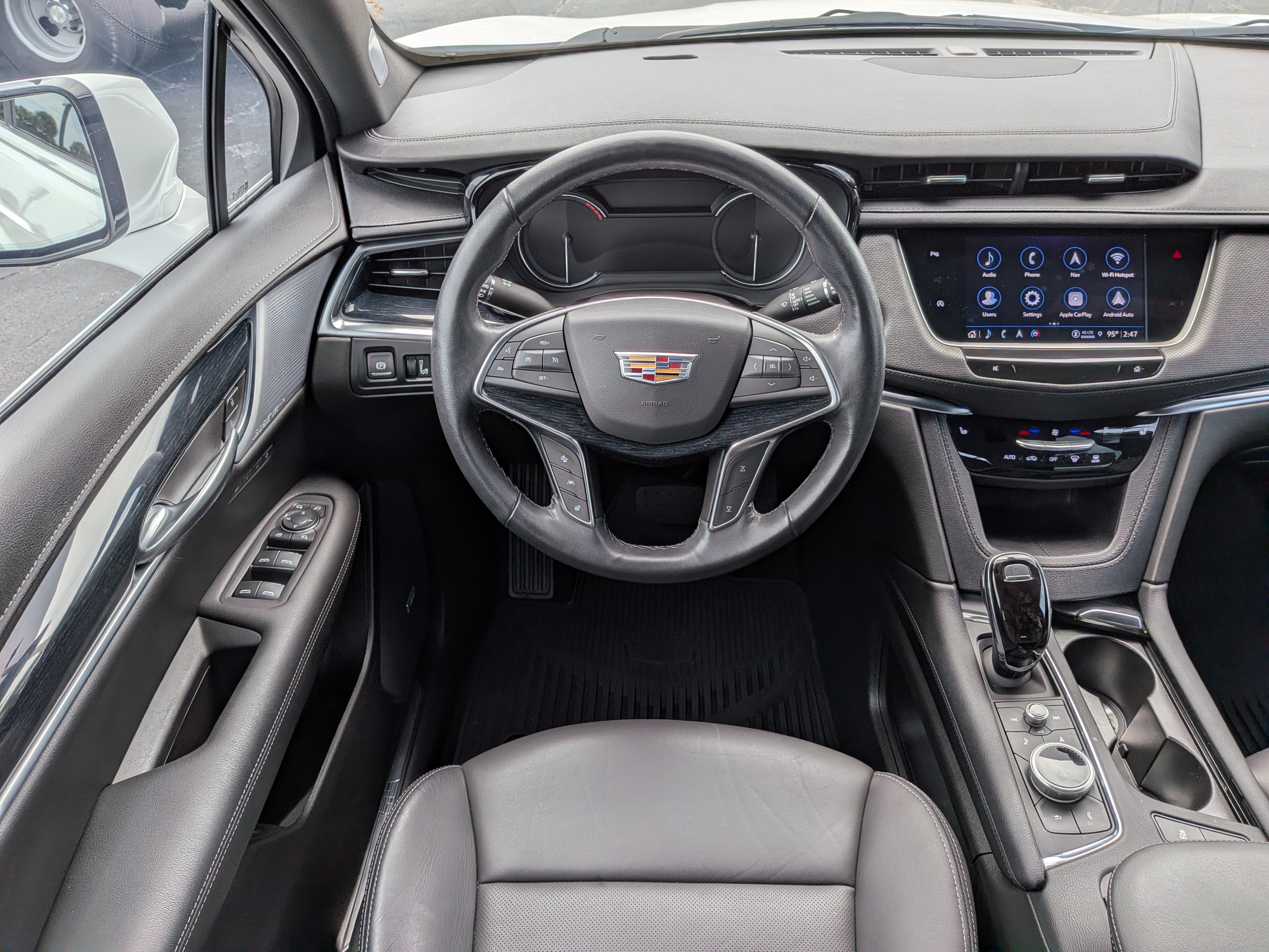 Certified 2024 Cadillac XT5 Premium Luxury FWD image 14