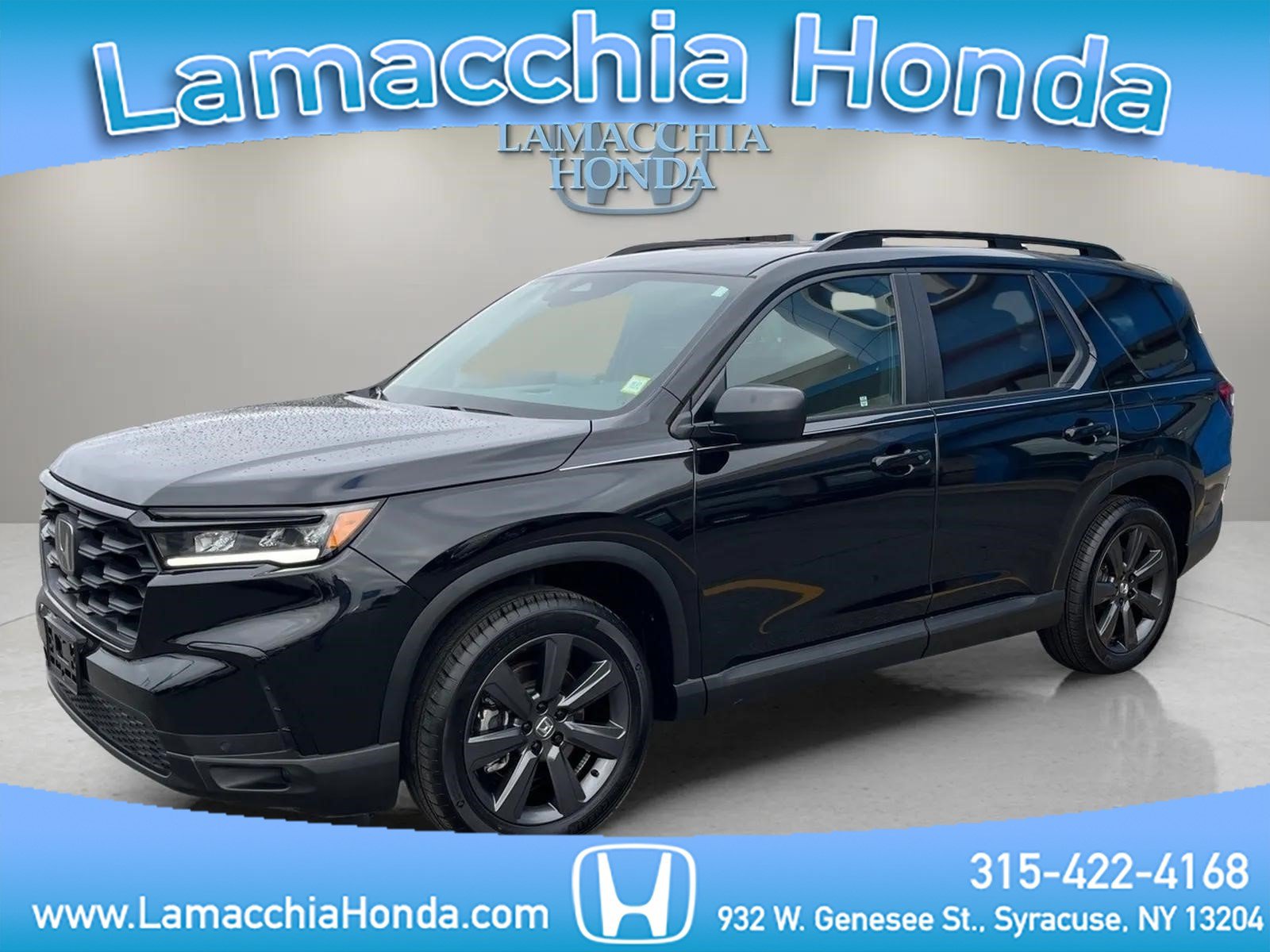 Used 2025 Honda Pilot Sport image 1