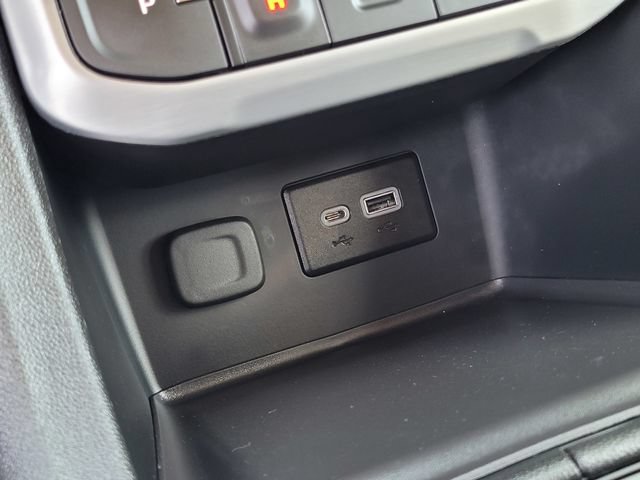 Certified 2023 GMC Acadia SLE w/ Driver Convenience Package FWD image 20