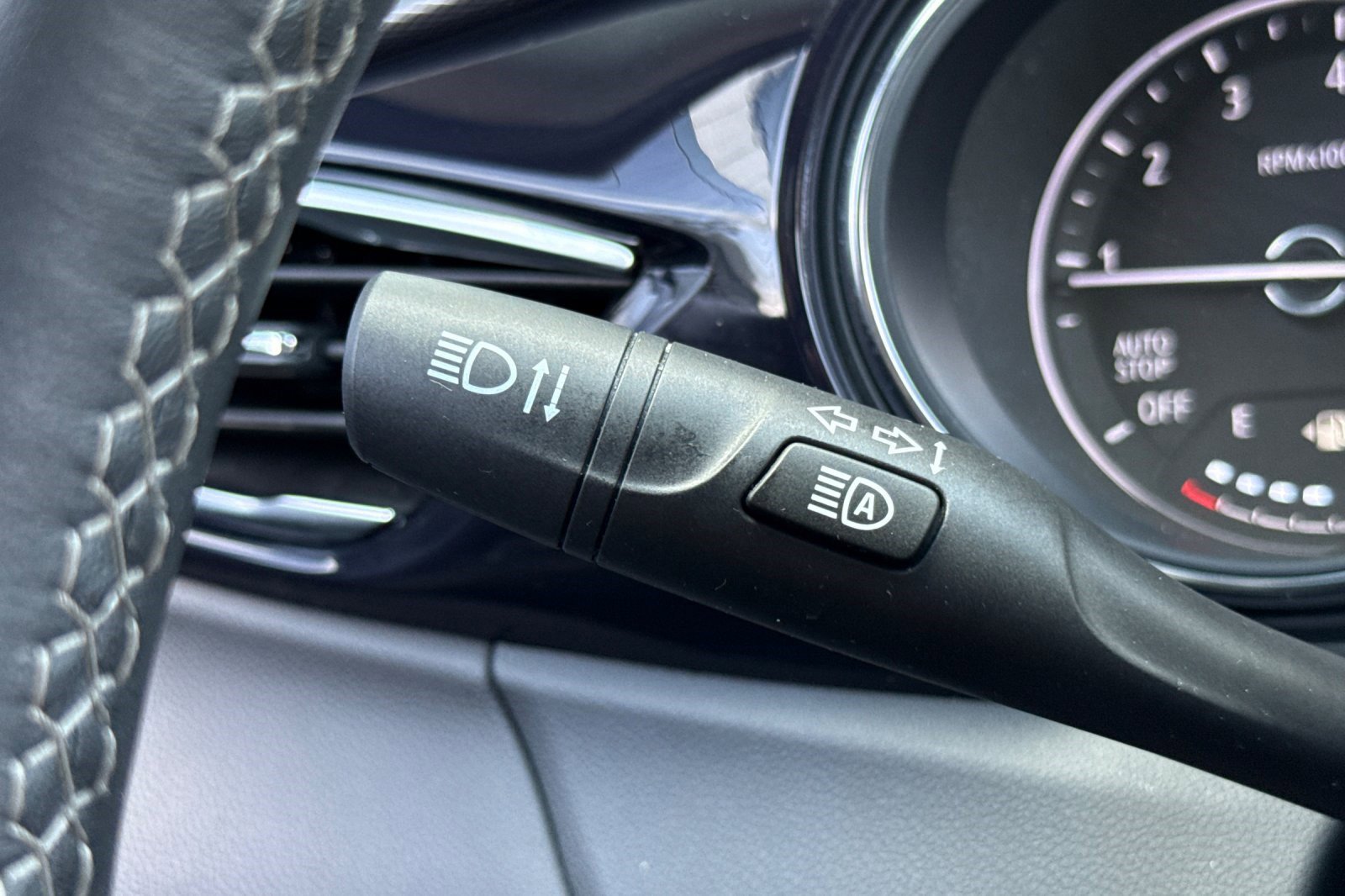 Used 2023 Buick Encore GX Select w/ Sport Touring Package image 31