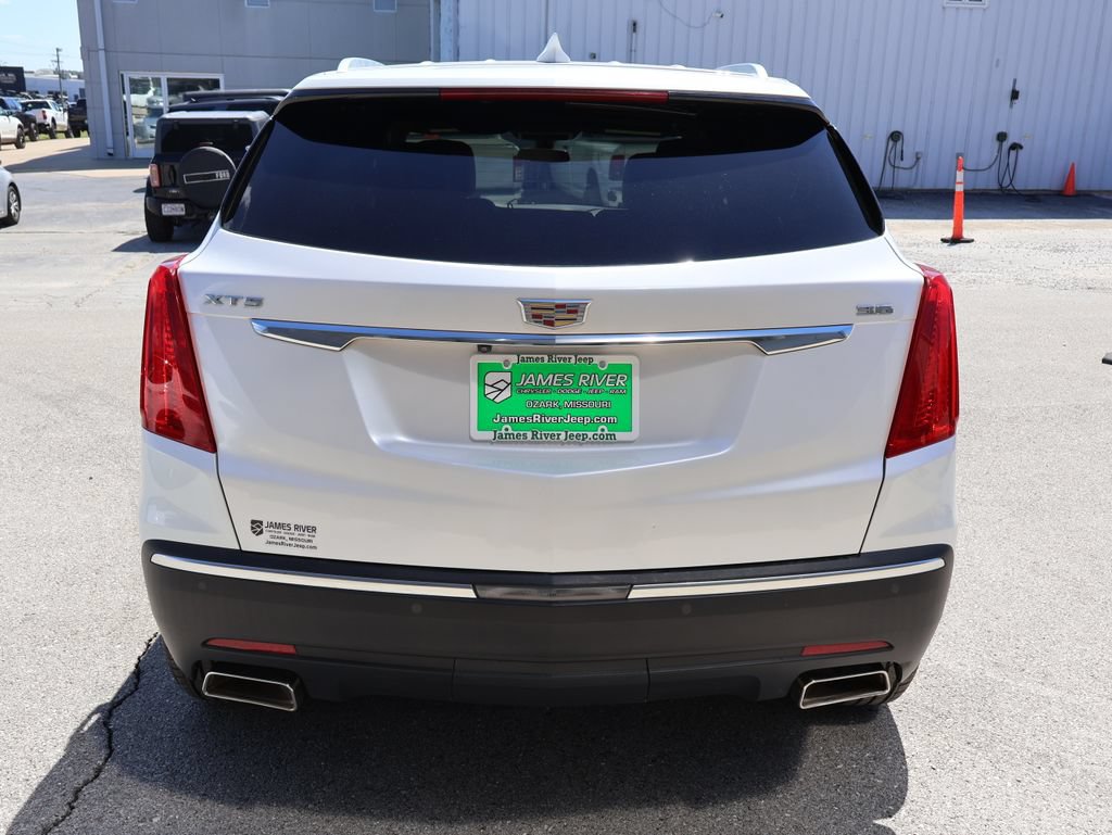 Used 2017 Cadillac XT5 FWD image 4