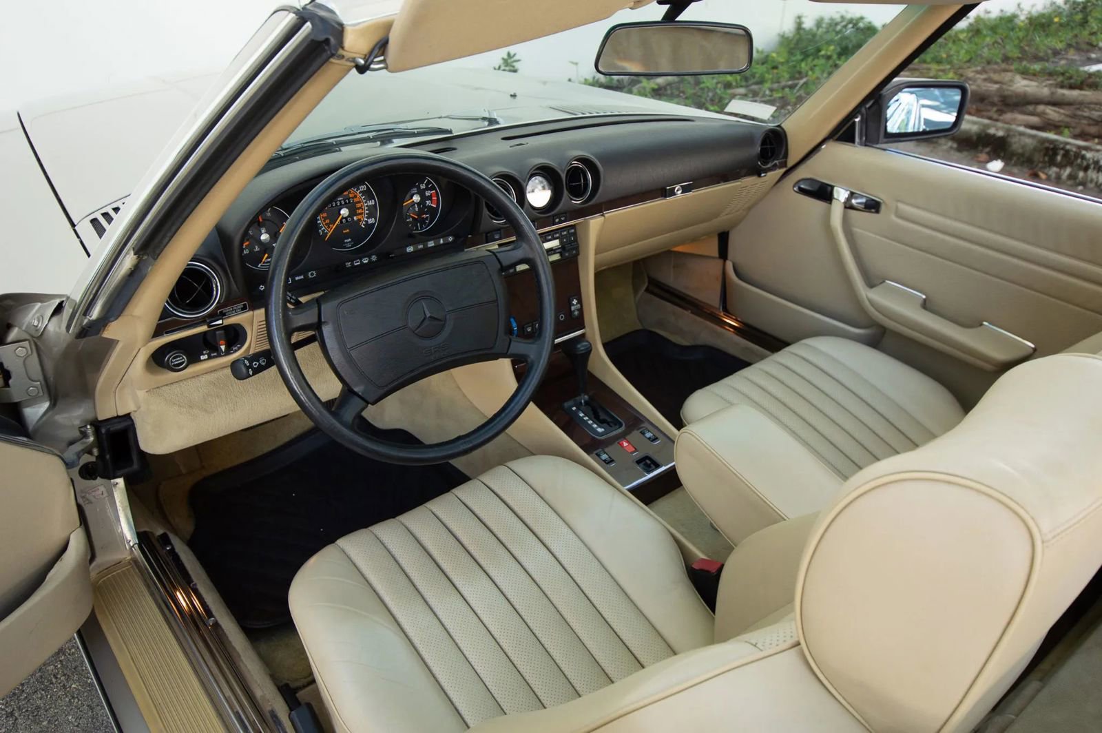 Used 1989 Mercedes-Benz 560 SL image 22